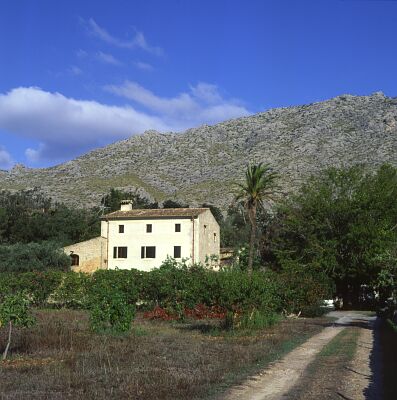 Kamera: D:\Daten\Bilder\Reisen\Mallorca\Web\Haus mit Weg.jpg<br>
0 x 0 - 35,9 KB