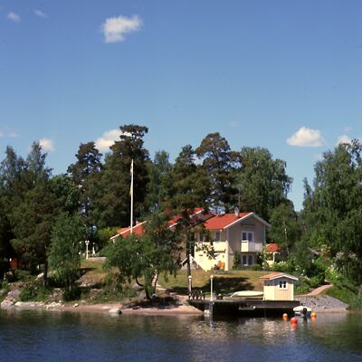 Kamera: D:\Daten\Bilder\Roh-Scan\Schweden\Web\AmSee03.jpg<br>
400 x 400 - 30,5 KB