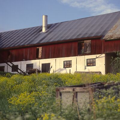 Kamera: D:\Daten\Bilder\Roh-Scan\Schweden\Web\Hof05.jpg<br>
400 x 400 - 29,8 KB