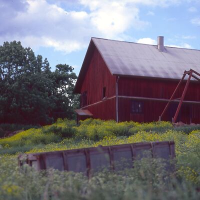 Kamera: D:\Daten\Bilder\Roh-Scan\Schweden\Web\Hof10.jpg<br>
400 x 400 - 26,9 KB