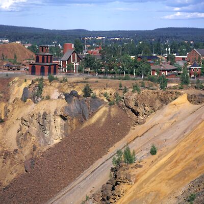 Kamera: D:\Daten\Bilder\Roh-Scan\Schweden\Web\Falun06.jpg<br>
400 x 400 - 41,5 KB