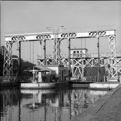 Camera: Hasselblad 501C, Zeiss Planar 100 mm